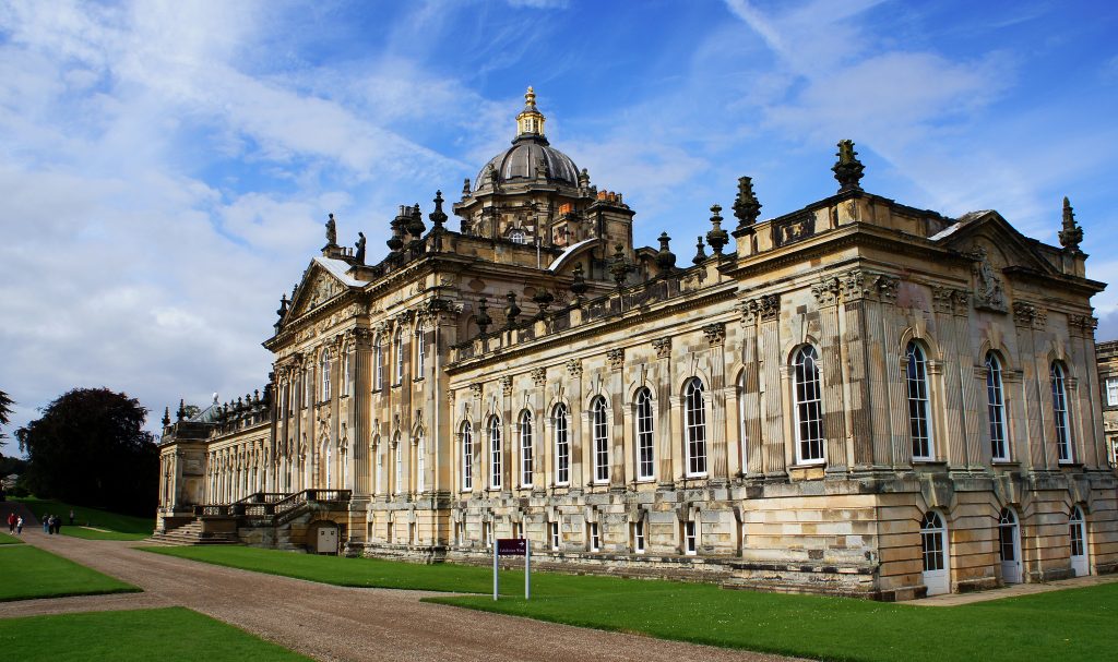 Castle Howard, Chatsworth & Brideshead: The Story of Two of England’s ...